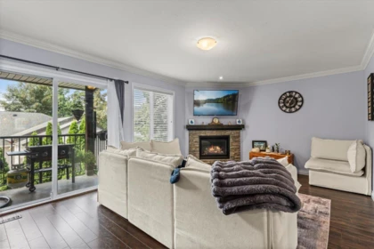 10 1609 Agassiz-Rosedale No 9 Highway, Agassiz, BC, Agassiz — Townhouse for sale