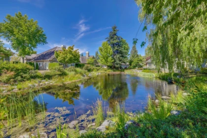 Hot Tub / Spa Photo of 206 6505 3 Avenue, Delta, BC