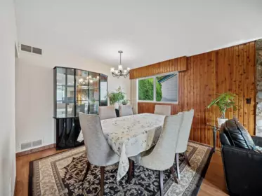 Breakfast Nook Photo of 667 Cypress Street, Coquitlam, BC