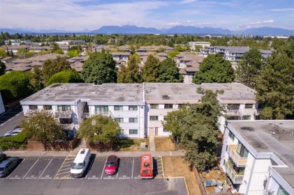 304 7200 Lindsay Road, Richmond, BC, Richmond — Apartment/Condo for sale
