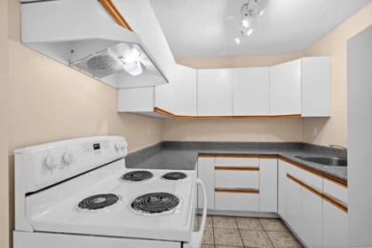 Kitchen Photo of 304 7200 Lindsay Road, Richmond, BC