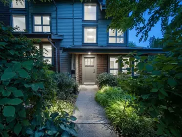 2982 Chesterfield Avenue, North Vancouver, BC, North Vancouver — Townhouse for sale