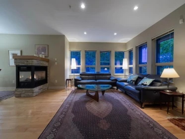 Kitchen Photo of 2982 Chesterfield Avenue, North Vancouver, BC