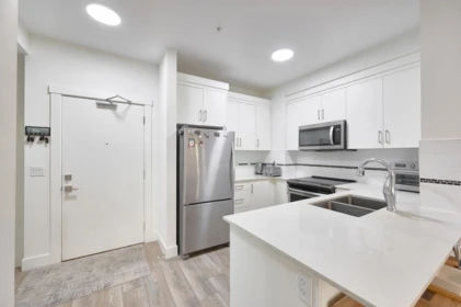 305 22577 Royal Crescent, Maple Ridge, BC, Maple Ridge — Apartment/Condo for sale