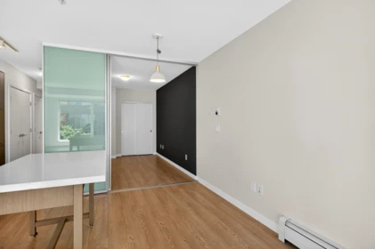 Office / Den Photo of 304 384 E 1st Avenue, Vancouver, BC