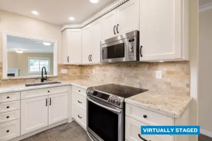 Kitchen Island Photo of 64 1400 164 Street, Surrey, BC