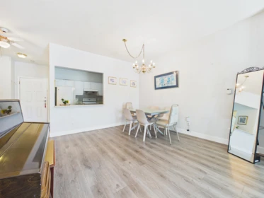 Breakfast Nook Photo of 212 4738 53 Street, Delta, BC