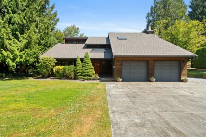 Community Amenities Photo (Clubhouse) of 23956 64 Avenue, Langley, BC