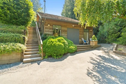Front Yard Photo of 23956 64 Avenue, Langley, BC