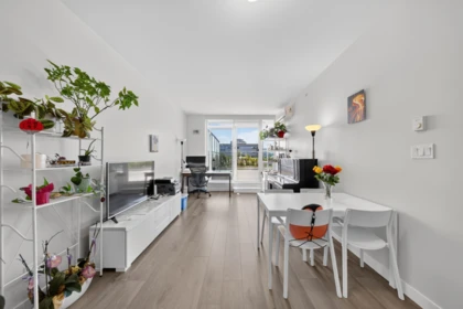 Loft / Bonus Room Photo of 603 5599 Cooney Road, Richmond, BC