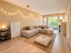 408 9319 University Crescent, Burnaby, BC