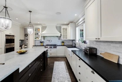 Kitchen Island Photo of 930 Selkirk Crescent, Coquitlam, BC