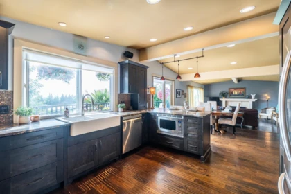 Kitchen Photo of 8117 Wiltshire Boulevard, Delta, BC