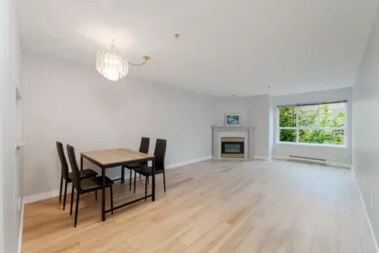 402 624 Agnes Street, New Westminster, BC, New Westminster — Apartment/Condo for sale