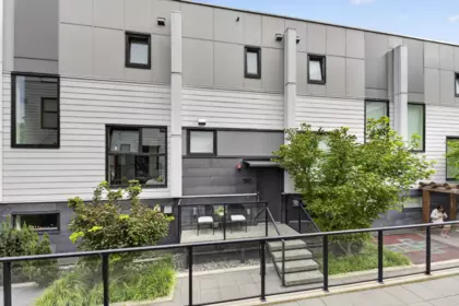 150 W Woodstock Avenue, Vancouver, BC, Vancouver — Townhouse for sale