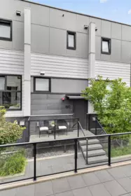 150 W Woodstock Avenue, Vancouver, BC, Vancouver — Townhouse for sale