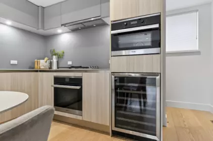 Kitchen Island Photo of 150 W Woodstock Avenue, Vancouver, BC
