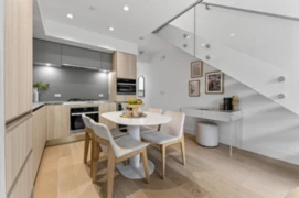 150 W Woodstock Avenue, Vancouver, BC