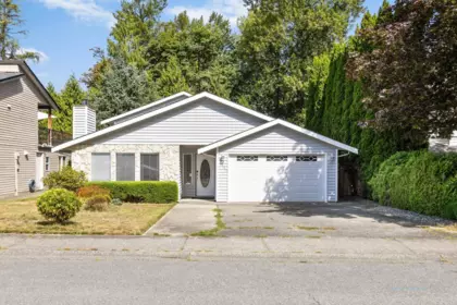 22687 Kendrick Loop, Maple Ridge, BC, Maple Ridge — Single Family Residence for sale