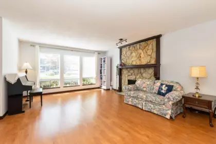 22687 Kendrick Loop, Maple Ridge, BC, Maple Ridge — Single Family Residence for sale