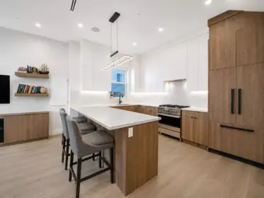 1907 E 40th Avenue, Vancouver, BC, Vancouver — Half Duplex for sale