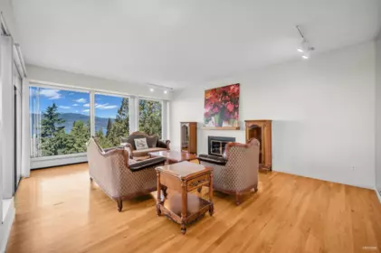 Dining Area Photo of 5317 Montiverdi Place, West Vancouver, BC