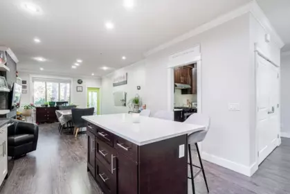 21528 Donovan Avenue, Maple Ridge, BC, Maple Ridge — Single Family Residence for sale