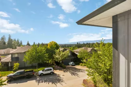 Outdoor Kitchen Photo of 10676 247a Street, Maple Ridge, BC