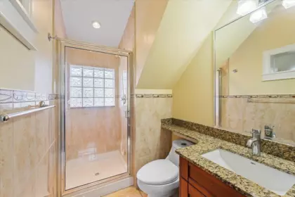Hot Tub / Spa Photo of 1185 E 62nd Avenue, Vancouver, BC