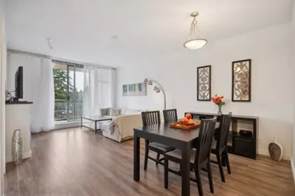 Kitchen Island Photo of 1407 280 Ross Drive, New Westminster, BC