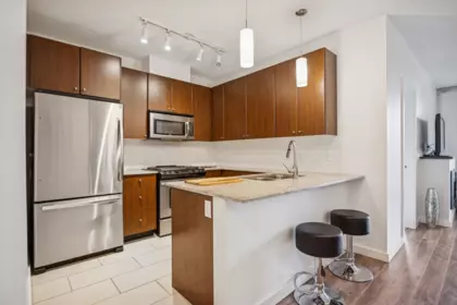 Primary Bathroom Photo of 1407 280 Ross Drive, New Westminster, BC