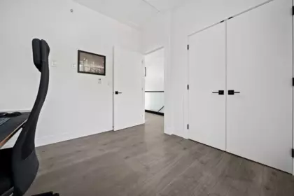 Entry Foyer Photo of 1131 E 23rd Avenue, Vancouver, BC