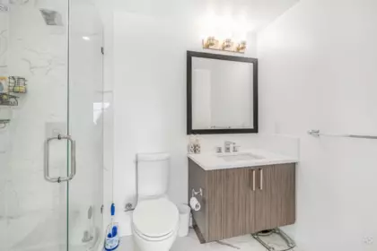Powder Room Photo of 913 13350 Central Avenue, Surrey, BC