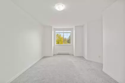 Entry Foyer Photo of 24 6852 193 Street, Surrey, BC