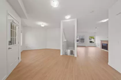 Office / Den Photo of 24 6852 193 Street, Surrey, BC