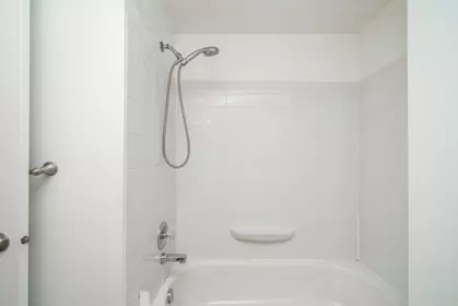 Hot Tub / Spa Photo of 2948 Grant Street, Vancouver, BC