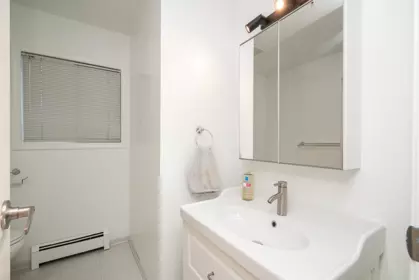 Powder Room Photo of 2948 Grant Street, Vancouver, BC