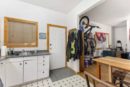 Garage Interior Photo of 6 7467 Prospect Street, Pemberton, BC
