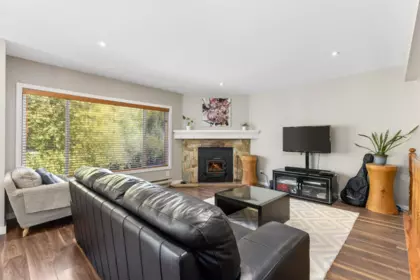 Living Room Photo of 6 7467 Prospect Street, Pemberton, BC