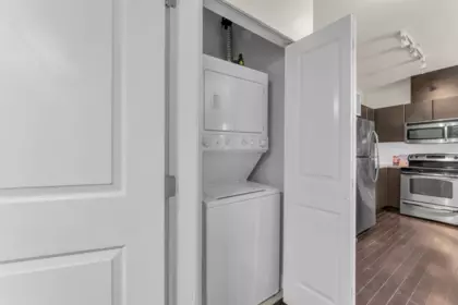 Hallway Photo of 409 9655 King George Boulevard, Surrey, BC