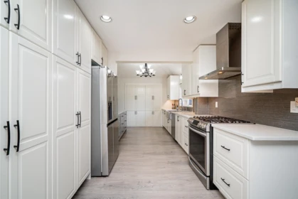 Kitchen Photo of 9290 203b Street, Langley, BC