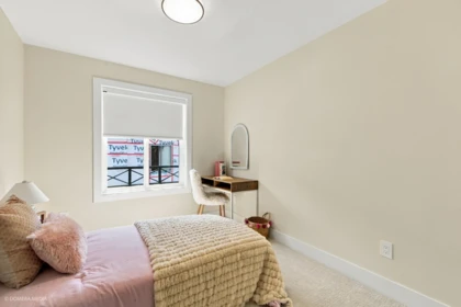 Guest Bathroom Photo of 9 17432 58 Avenue, Surrey, BC