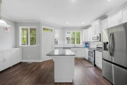 Kitchen Island Photo of 65 11720 Cottonwood Drive, Maple Ridge, BC