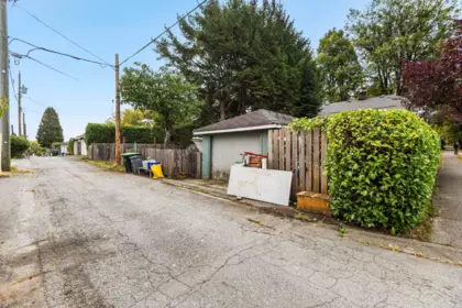 Family Room Photo of 3895 W 20th Avenue, Vancouver, BC