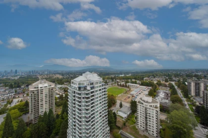 2703 4808 Hazel Street, Burnaby, BC, Burnaby — Apartment/Condo for sale