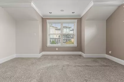Laundry Room Photo of 5711 Garrison Boulevard, Chilliwack, BC