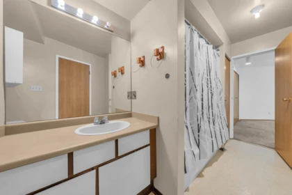Guest Bathroom Photo of 110 2222 Prince Edward Street, Vancouver, BC