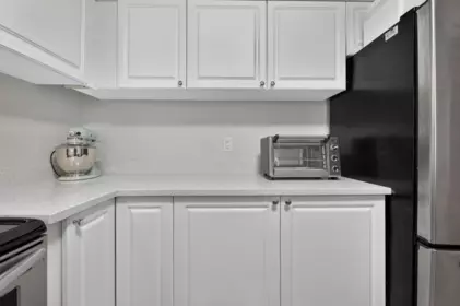 Kitchen Island Photo of 208 2288 W 12th Avenue, Vancouver, BC