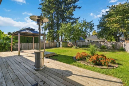Garden / Landscaping Photo of 20225 Lorne Avenue, Maple Ridge, BC