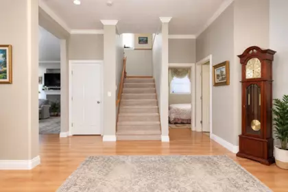607 Sunset Avenue, Coquitlam, BC, Coquitlam — Half Duplex for sale